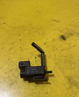 BMW 7 E65 E66 Sensor 1742712