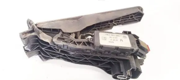 Volkswagen Golf V Accelerator throttle pedal 1K1721503P
