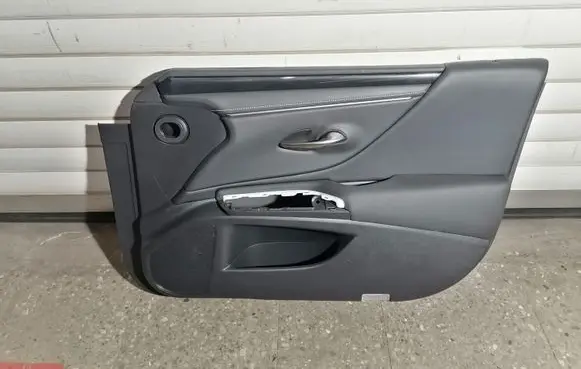 Lexus ES 250 - 300 - 330 Front door card panel trim 67763X1002