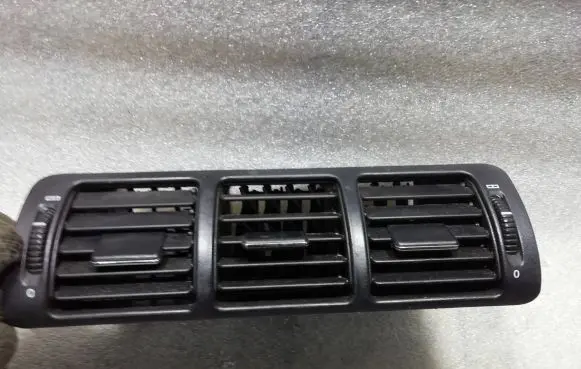 Mercedes-Benz ML W163 Dash center air vent grill A1638300054 16754850