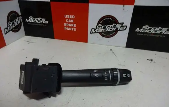 Volvo V70 Wiper control stalk 30739218