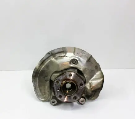 BMW X2 F39 Front wheel hub 6876853