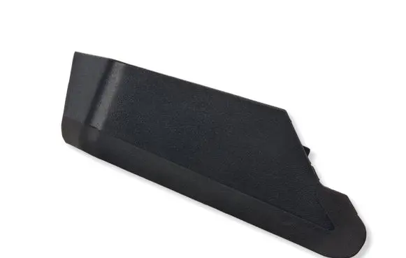 Dodge Challenger Rear/tail light trim molding 68175182