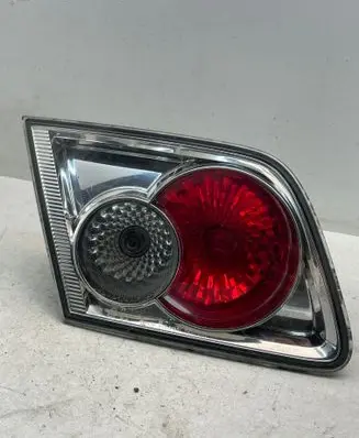 Tailgate rear/tail lights