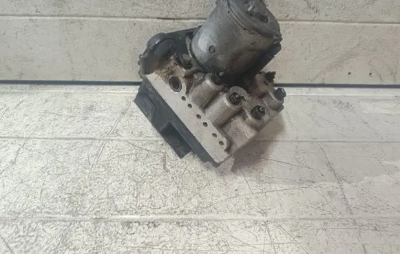 Audi A4 S4 B5 8D ABS Pump 4A0614111G