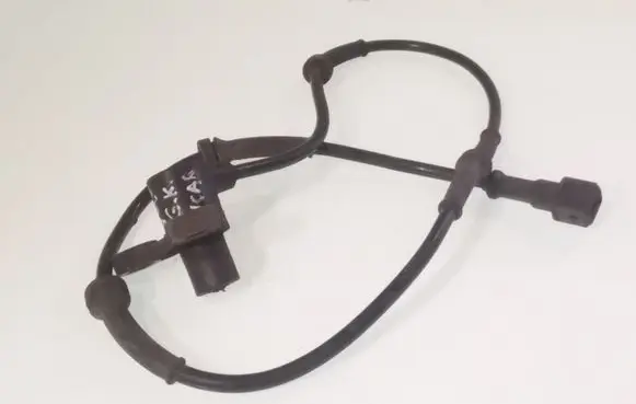 Toyota Avensis T220 ABS brake wheel speed sensor 026500666