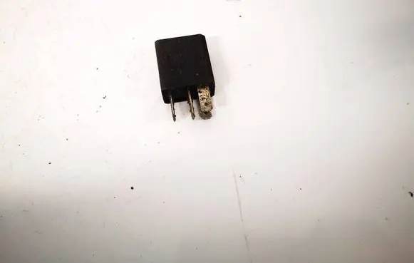 Opel Signum Other relay 24435922