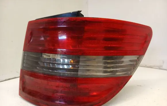 Mercedes-Benz B W246 W242 Rear/tail lights A1698200377