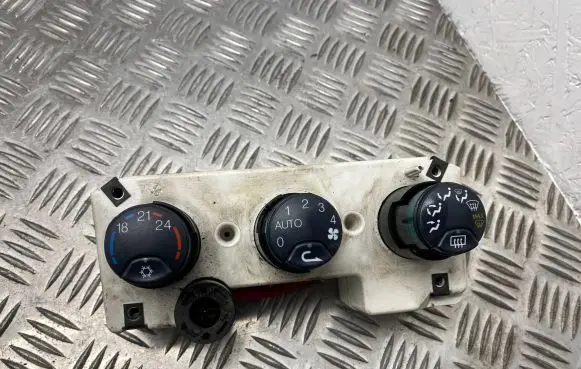 Alfa Romeo 156 Climate control unit 16238079 0285533 FTD16238079