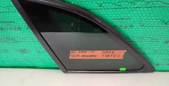 Rear side window