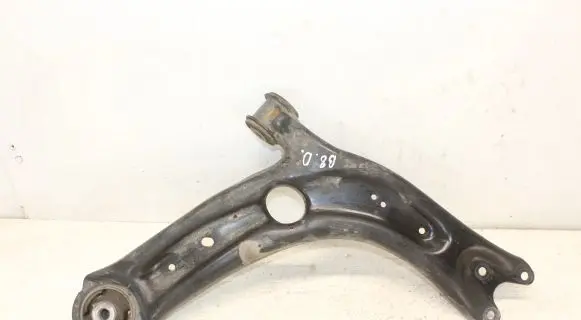 Volkswagen PASSAT B8 Front lower control arm/wishbone 3Q0407154B