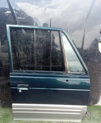 Hyundai Galloper Front door