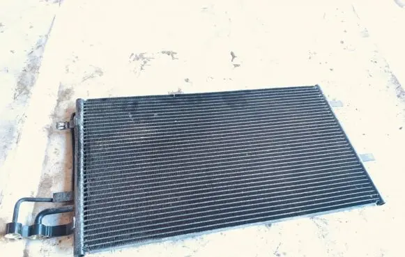 Ford Focus A/C cooling radiator (condenser)