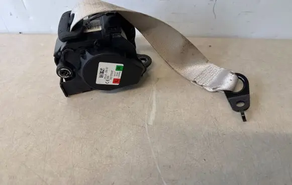 BMW 6 G32 Gran Turismo Rear seatbelt 632157000