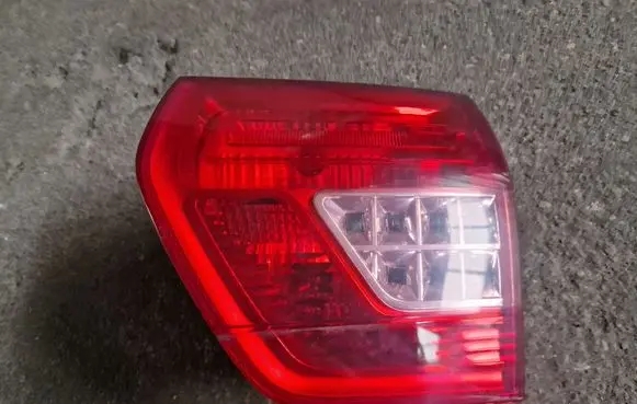 Citroen C5 Tailgate rear/tail lights 9671811380