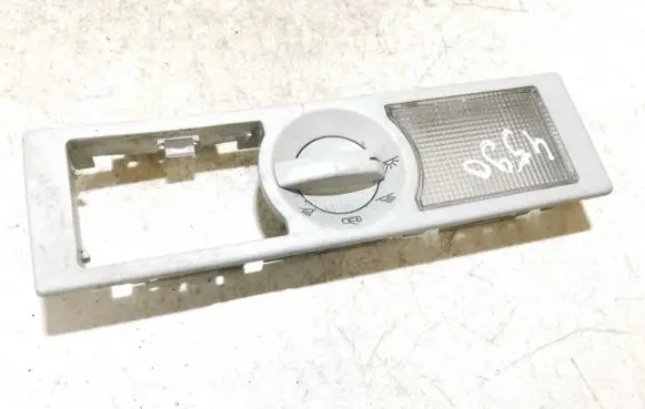 Audi A6 S6 C5 4B Front seat light