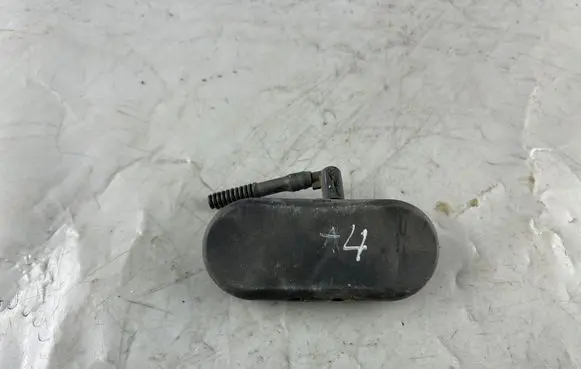Audi A4 S4 B7 8E 8H Windshield washer spray nozzle 8E0955988