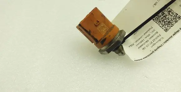 Fuel pressure sensor