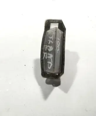 Mitsubishi Outlander Number plate light 1141283 A046017 E130653