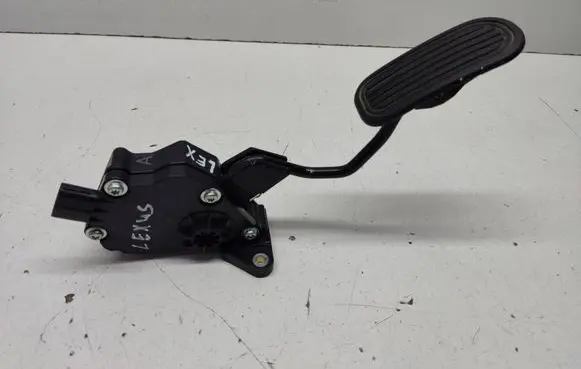 Lexus IS 220D-250-350 Accelerator throttle pedal 7811053010 1988007221 08H25B00080