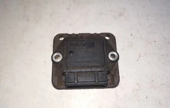 Volkswagen Golf II Ignition amplifier control unit 0227100142