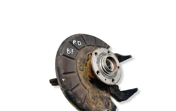 Volkswagen Golf VI Front wheel hub 