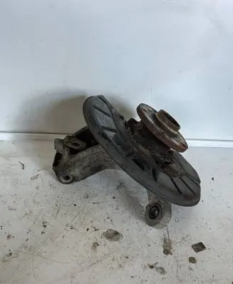 Volkswagen PASSAT CC Front wheel hub