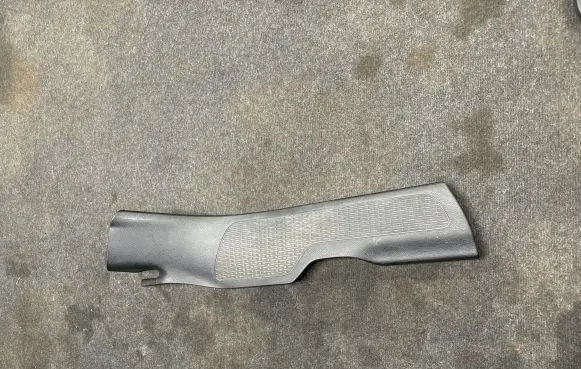 Jeep Grand Cherokee WL Rear sill trim cover 6XP39TX7AE 4131910 N8819475