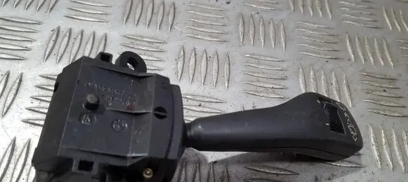 BMW 5 E39 Wiper control stalk 8363669 01204020