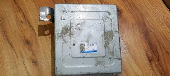 Mazda 323 Engine control unit/module e2t84881t b3s818881
