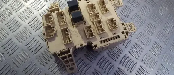 Fuse box set