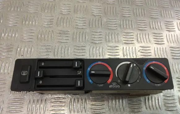 BMW 5 E34 Climate control unit 1384295 1384290