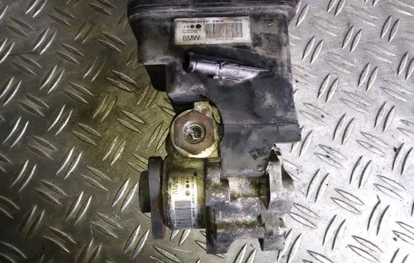 BMW 3 E46 Power steering pump 7692974519