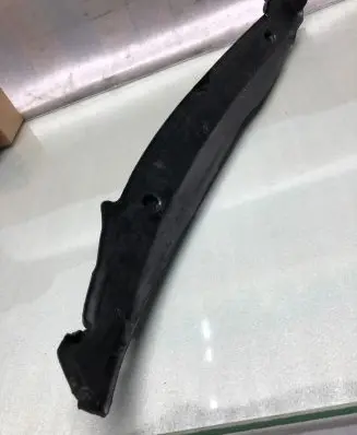 Volkswagen Taigo Fender end trim 2g0821112a