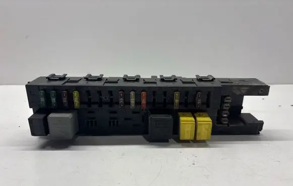 Mercedes-Benz CLK A209 C209 SAM control unit 2095451501