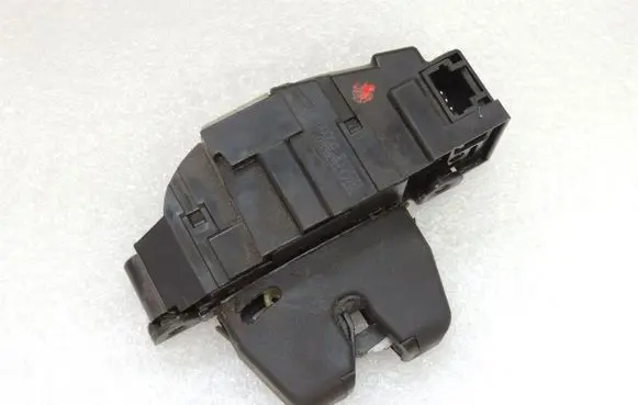 Peugeot 508 RXH Tailgate lock latch 8719G6 9671153580