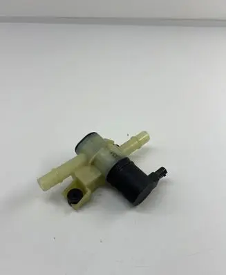 Porsche Cayenne (9Y0 9Y3) Fuel pressure regulator 4n0201559