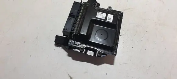 Volvo XC40 Engine control unit/module 32242004 0001133530