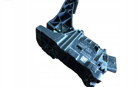 Mercedes-Benz A W177 Accelerator throttle pedal A1773001800