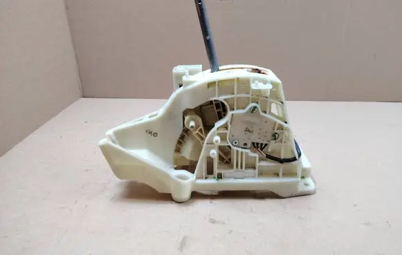 KIA Optima Gear shifter/selector 467002TXXX