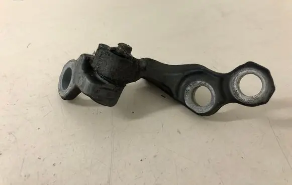 Ford C-MAX I Front door upper hinge