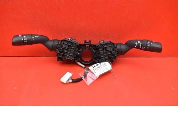 Toyota Yaris Other switches/knobs/shifts 02D5017J911