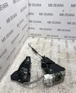Mercedes-Benz GLC X253 C253 Front door lock A1697690134 981460100