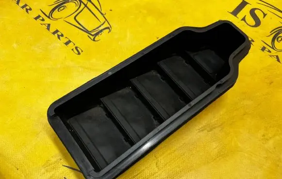 Land Rover Discovery 5 Trunk grilles HY32280B62AA