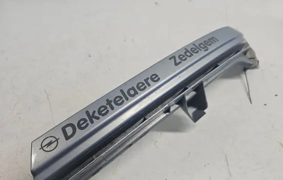 Opel Zafira A Under headlight/headlamp trim 90580651