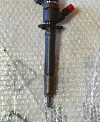 Volvo XC90 Fuel injector 30750283 0445110