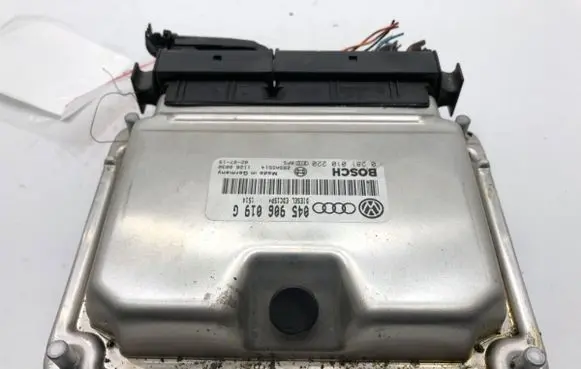 Audi A2 Engine control unit/module ECU 045906019G