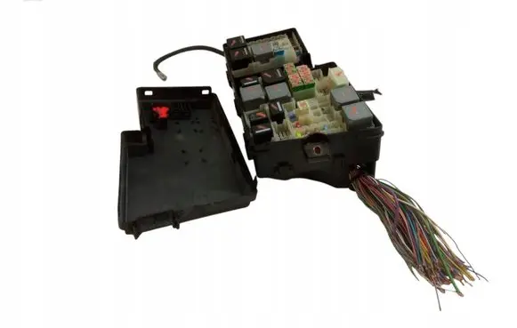 Ford Focus Fuse box set F1FT-14K733-HCC