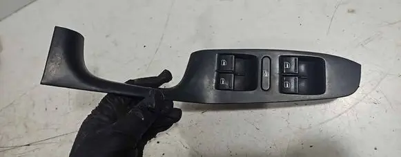 Volkswagen Golf VI Electric window control switch 1K4959857B T0514287