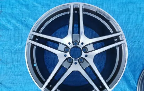 Mercedes-Benz SLS AMG R20 alloy rim A1974010302